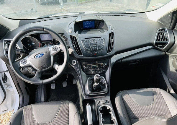 Ford Kuga cena 47800 przebieg: 169700, rok produkcji 2015 z Ostrołęka małe 562